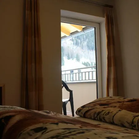 Muntane בית הארחה *