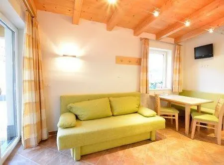 Muntane Guest house *